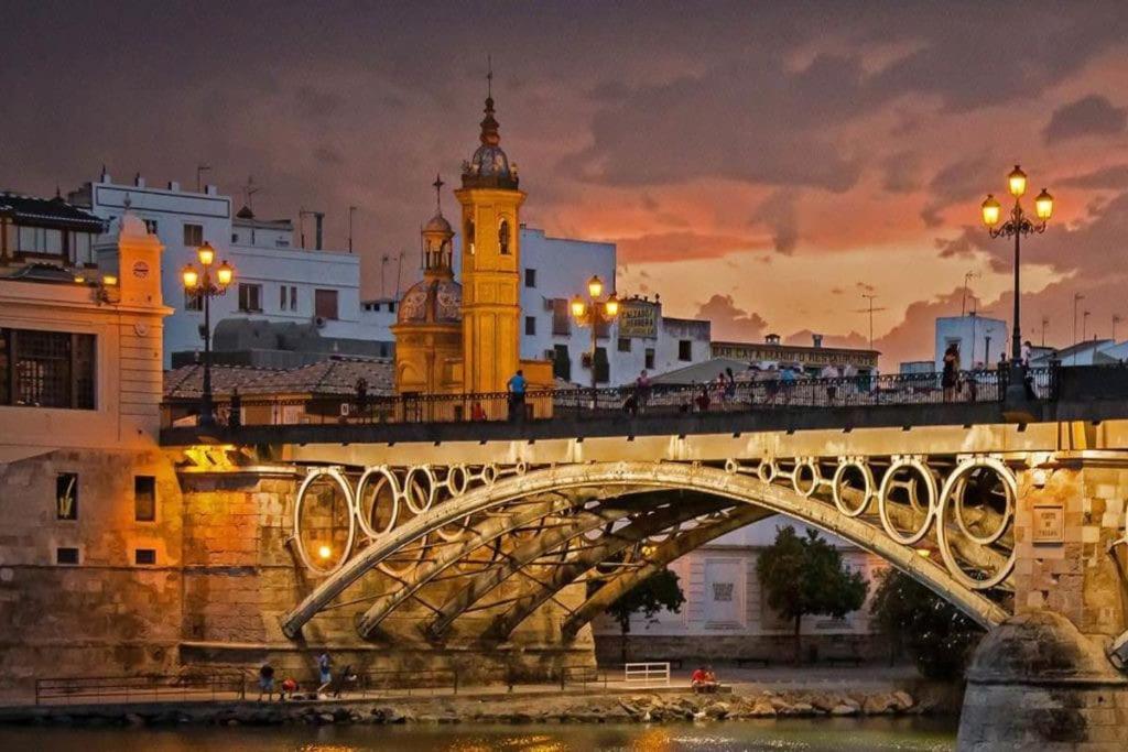 Anfitriones De Glamour - Albor De Sevilla Montequinto Exterior photo